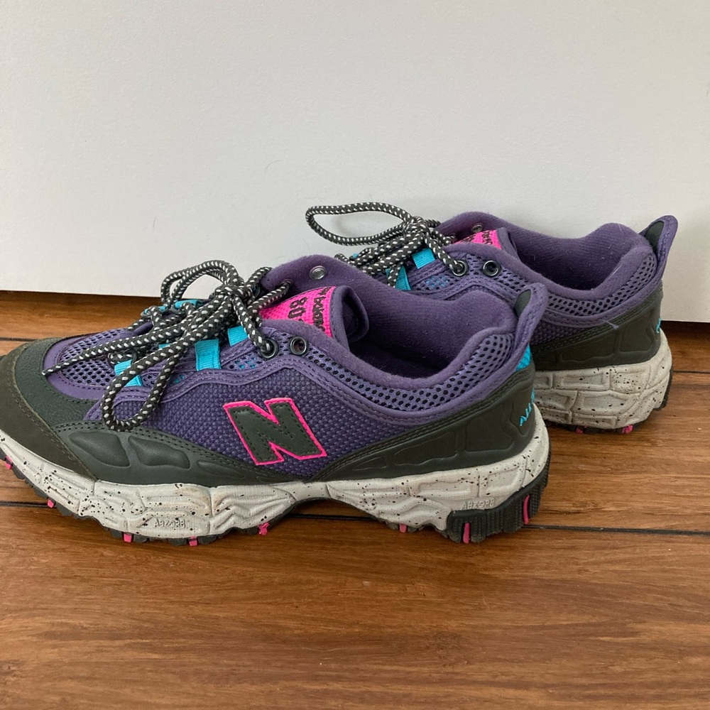 New Balance 801